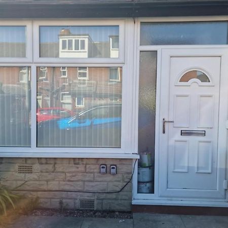 Cosy 3 Bedroom House In Beeston, Leeds, Ls11 7Jp 利兹 外观 照片